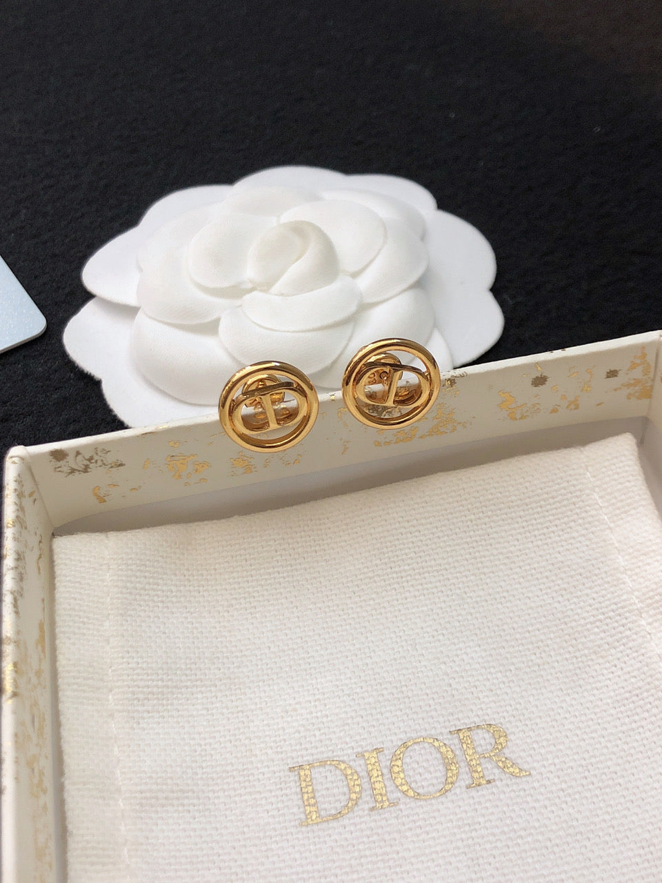 18K Dior 30 Montaigne Earrings