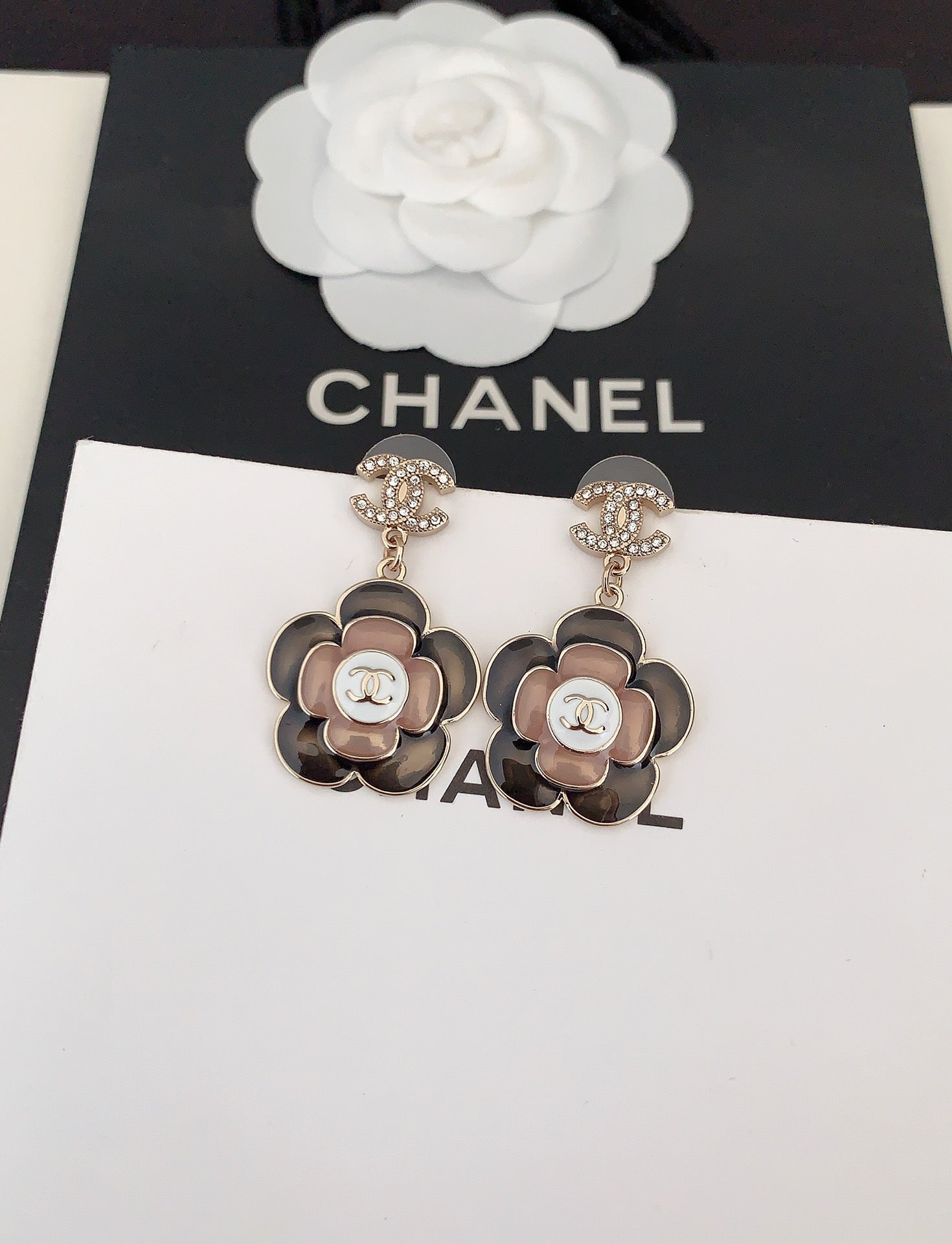 18K  Chanel Flower Pendant Earrings