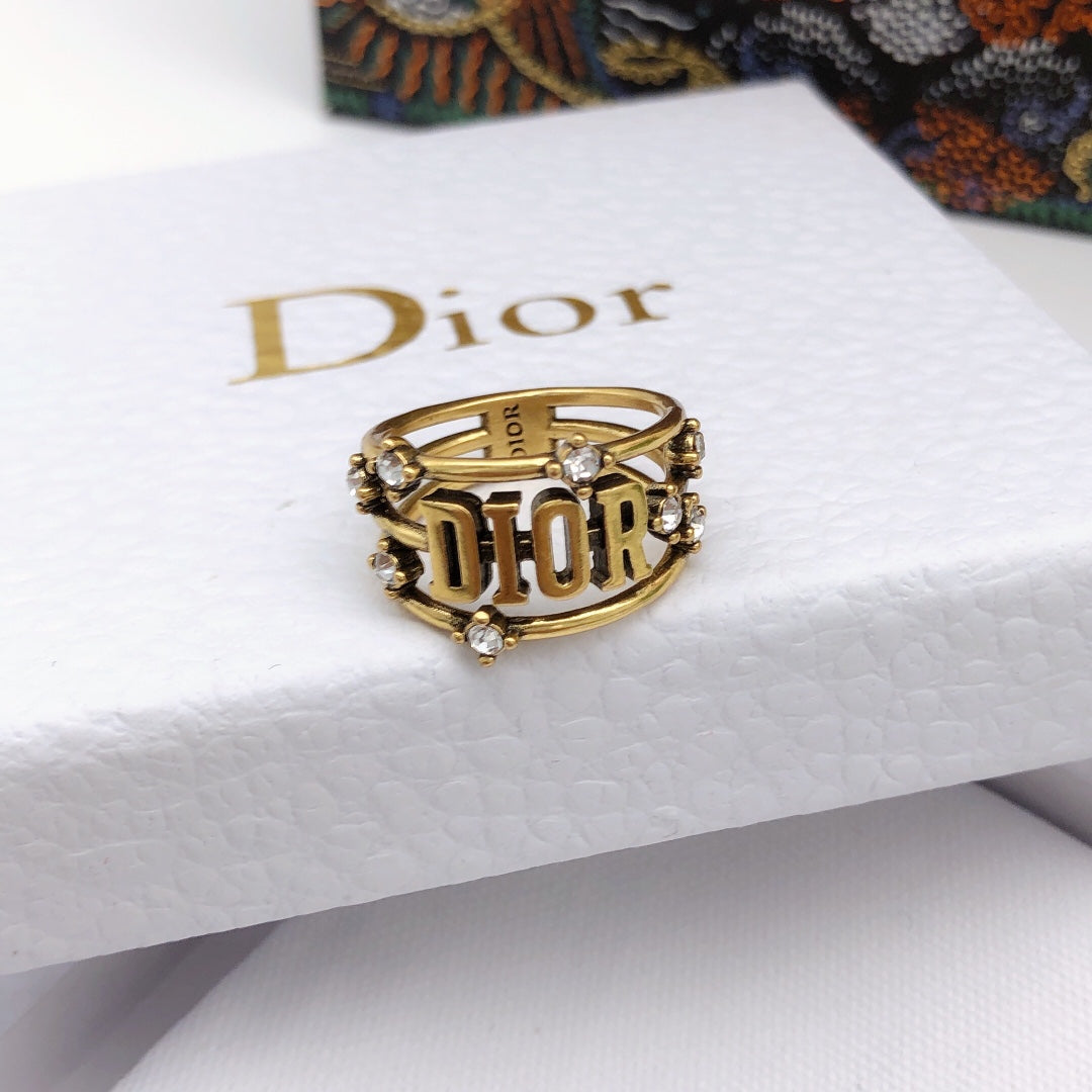 18K Dior Vintage Crystals Ring