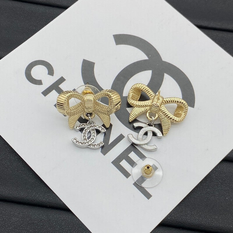18K  Chanel Bow Tie Gold Earrings