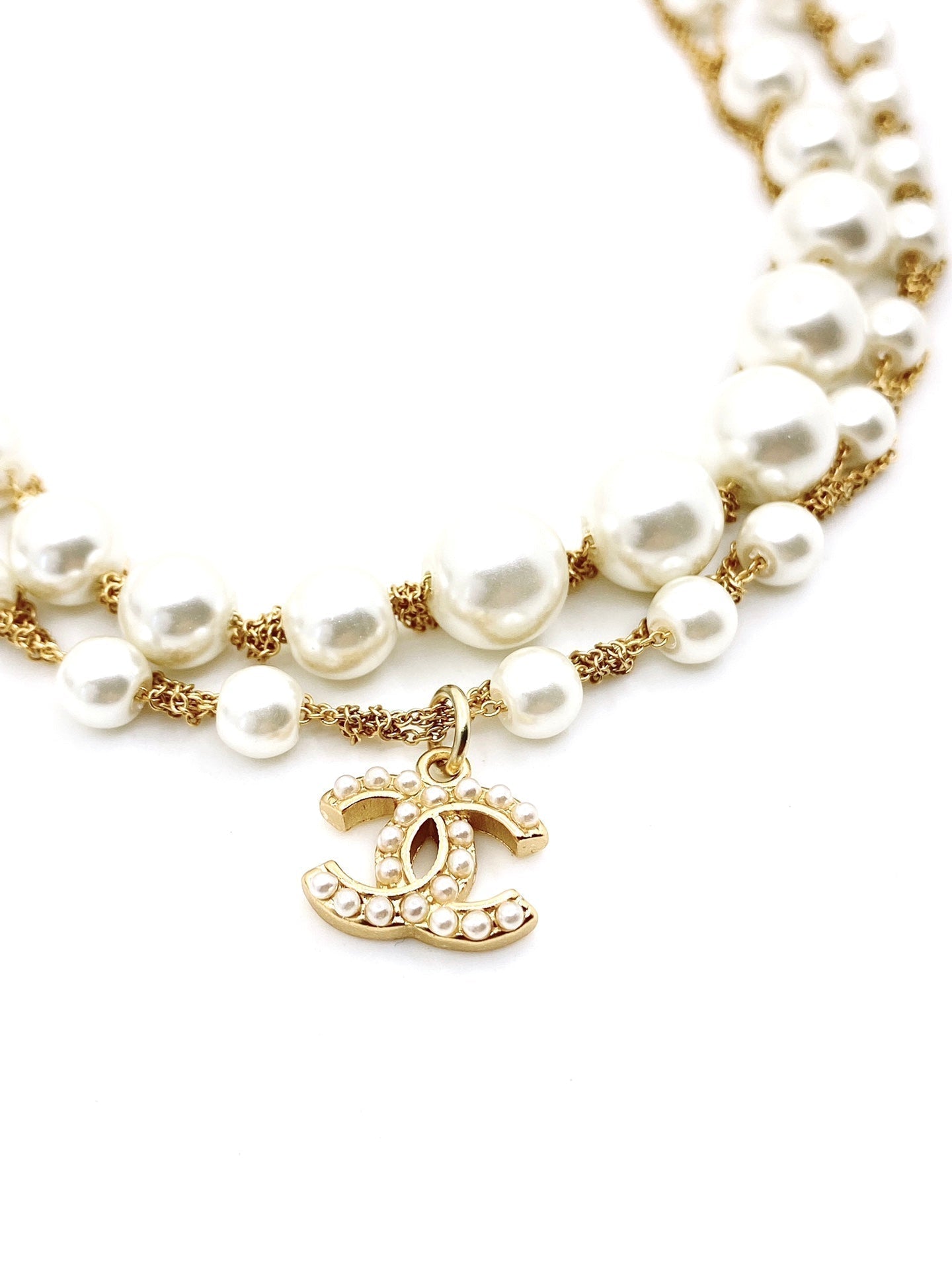 18K  Chanel Pearls Necklace