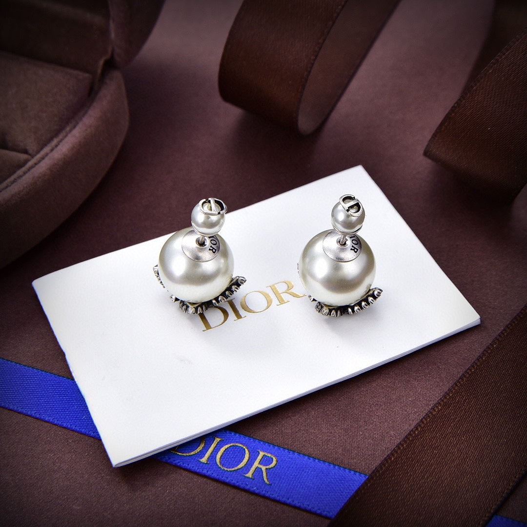 18K Dior Tribales Butterfly Earrings
