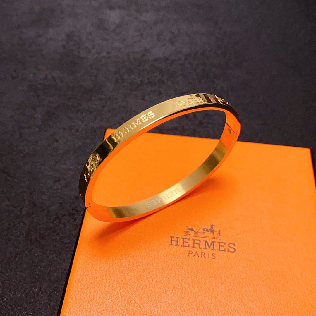 18K Hermes Bracelet