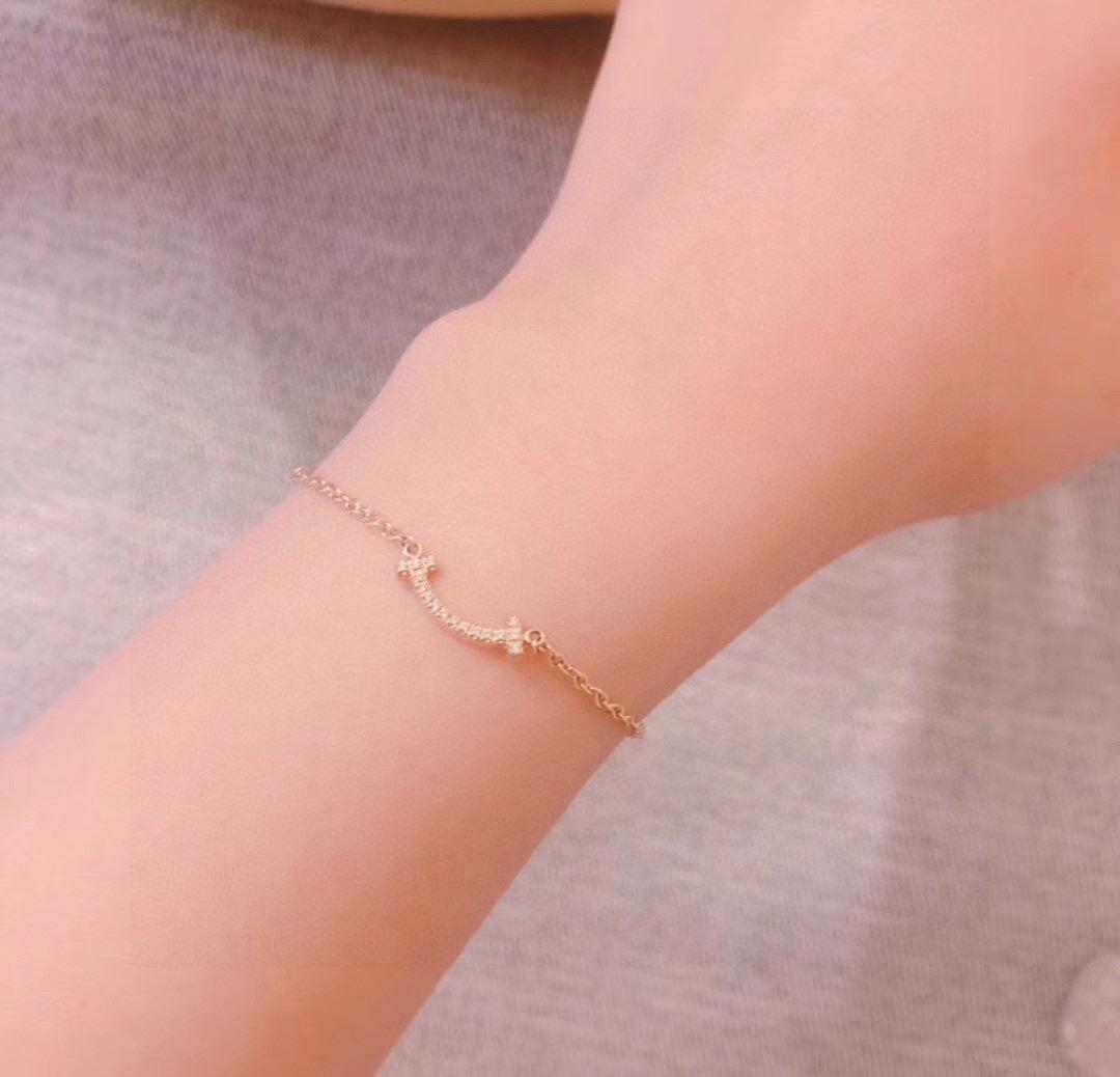 18K Tiffany Smile Diamond Bracelet
