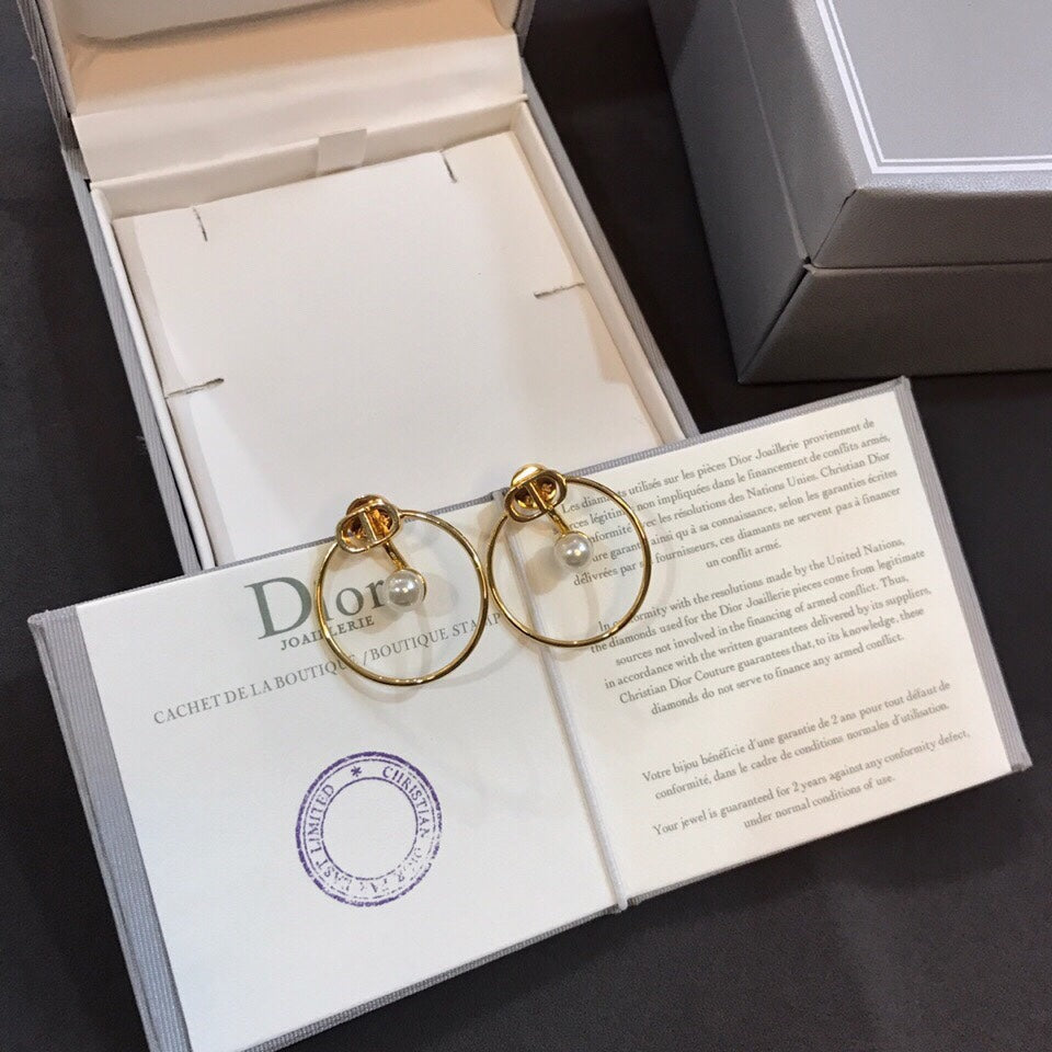 18K Dior 30 Montaigne Pearl Earrings