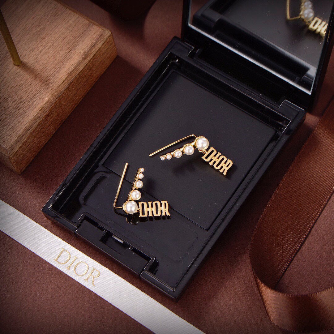 18K Dior Revolution Resin Pearls Earrings