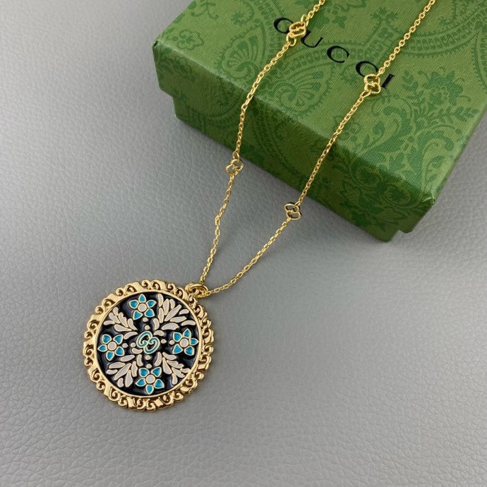 18K Double Gucci Iconic Floral Pendant Necklace