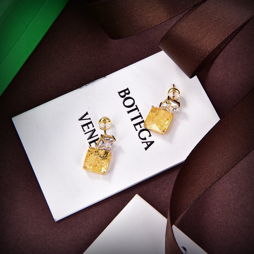 18K BVLGARI Crystals Earrings