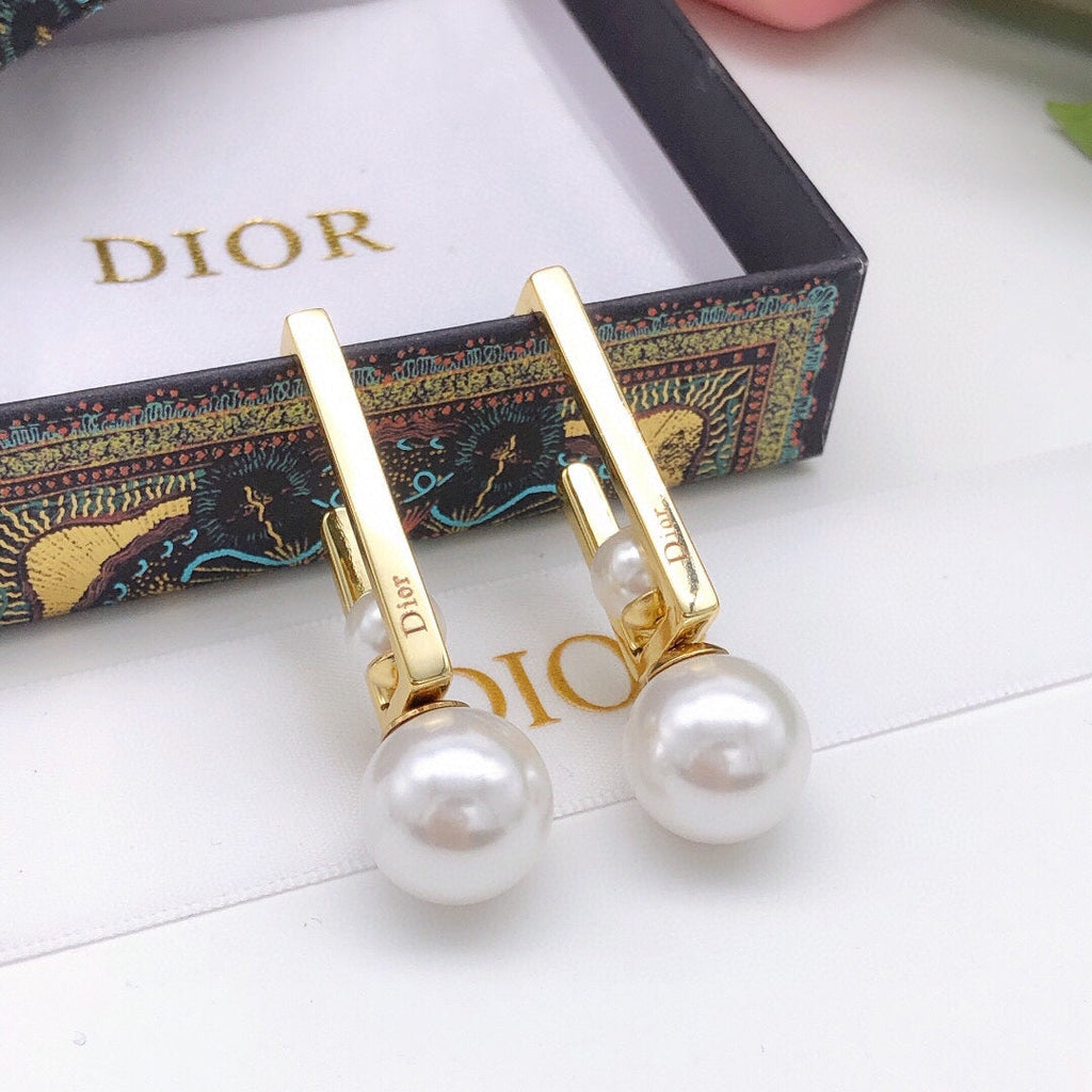 18K Dior Square Pearl Earrings