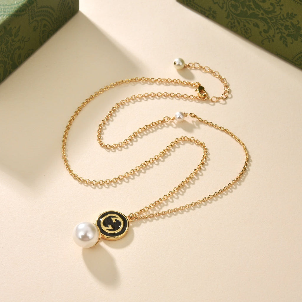 18K Double Gucci Blondie Pendant Necklace