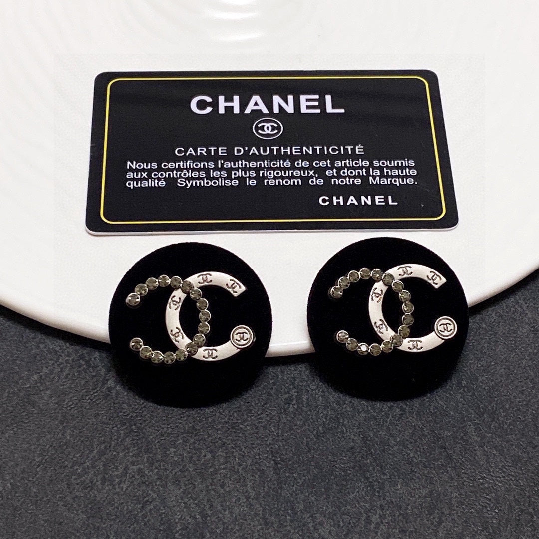 18K  Chanel Black Resin Crystals Earrings