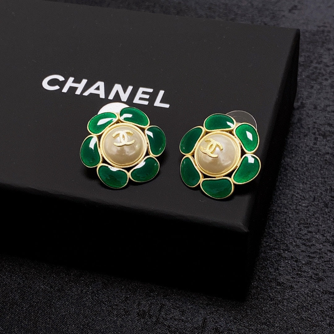 18K  Chanel Emerald Petals Earrings