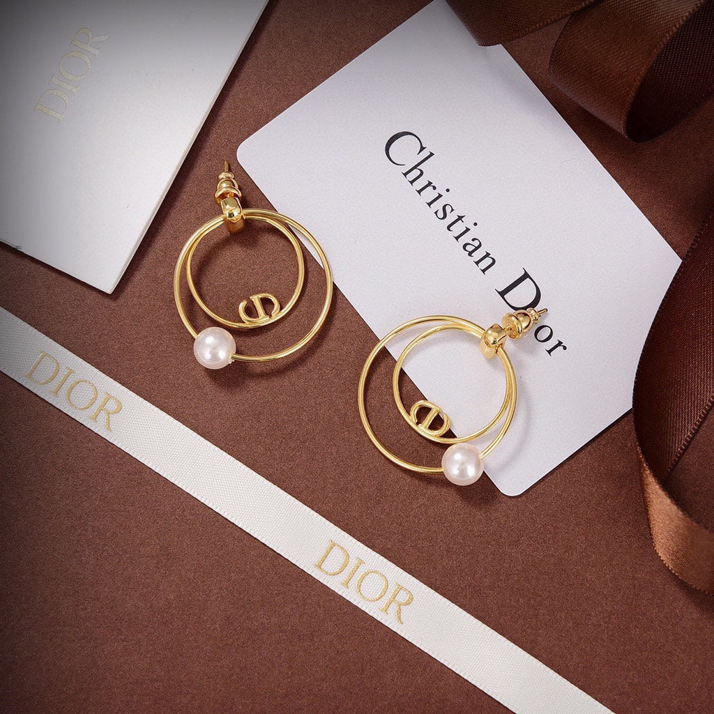 18K Dior Revolution Pearl Earrings