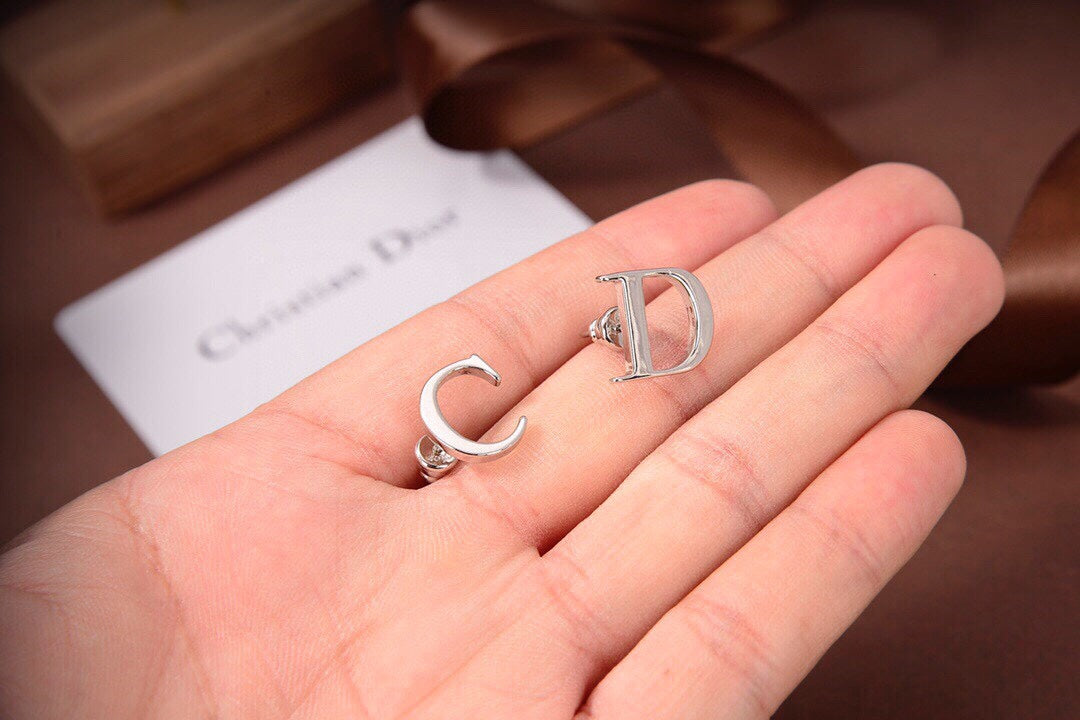 18K Dior Earrings
