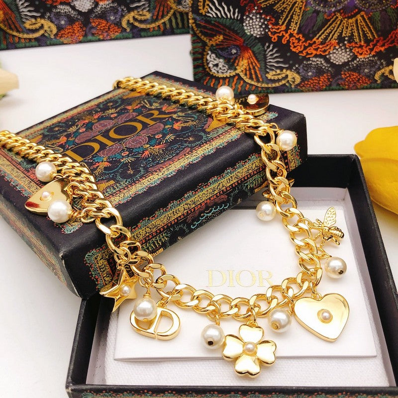 18K Dior Star Pearl Gold Necklace