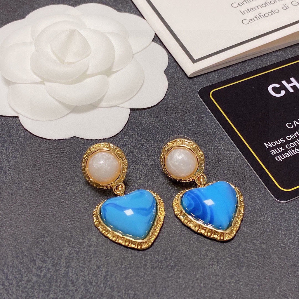 18K  Chanel Blue Heart Pearl Earrings