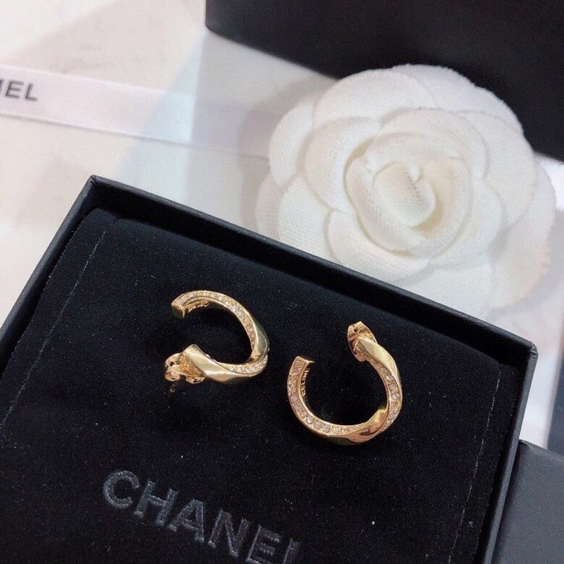18K  Chanel Half Cirle Diamond Earrings