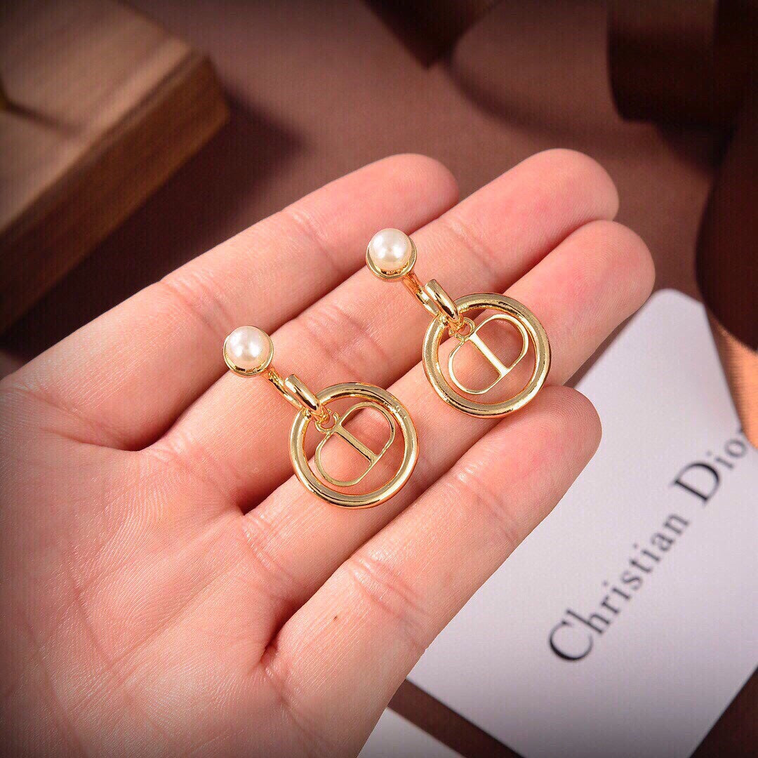 18K Dior 30 Montaigne Pearls Earrings
