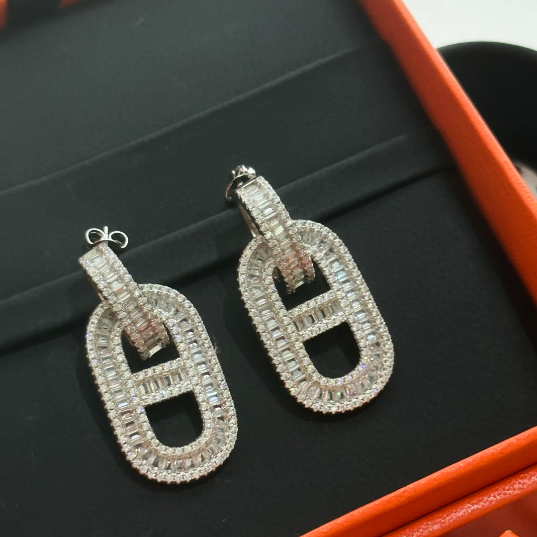 18K Diamonds Hermes Earrings