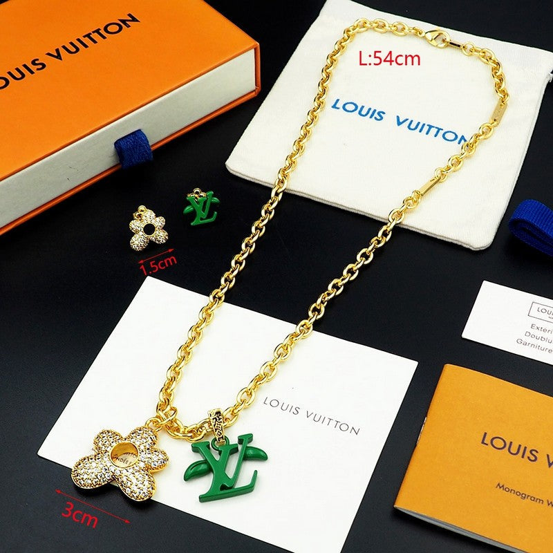 18K Louis Vuitton Blossom Green Diamond Earrings