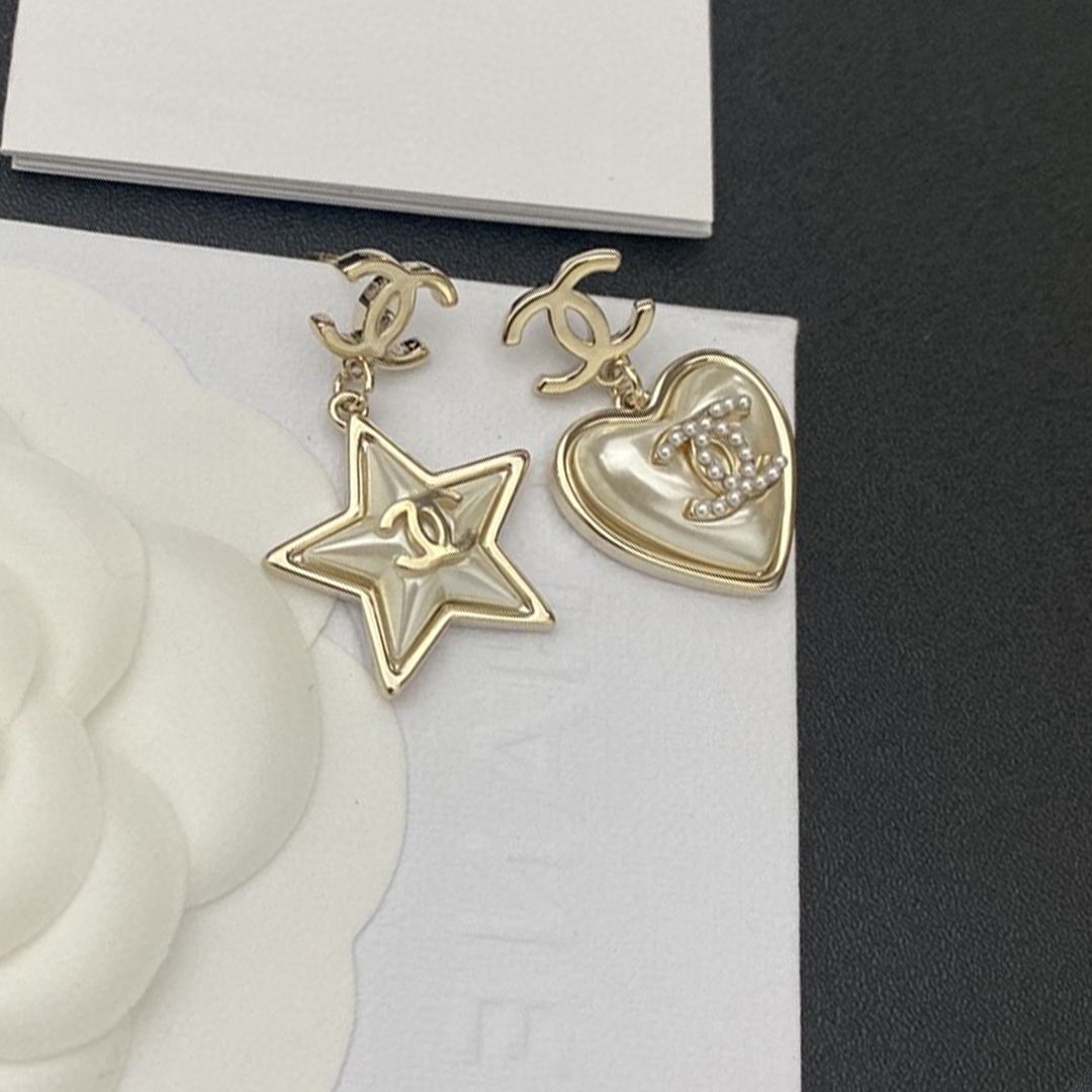 18K  Chanel Heart & Star Earrings