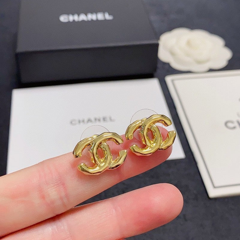 18K  Chanel Gold Earrings