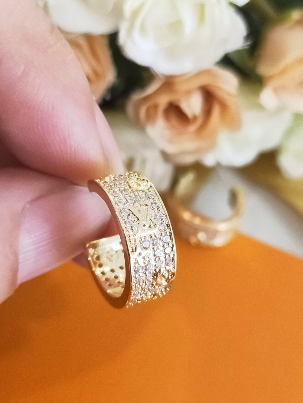 18K Louis Vuitton Circle Earrings