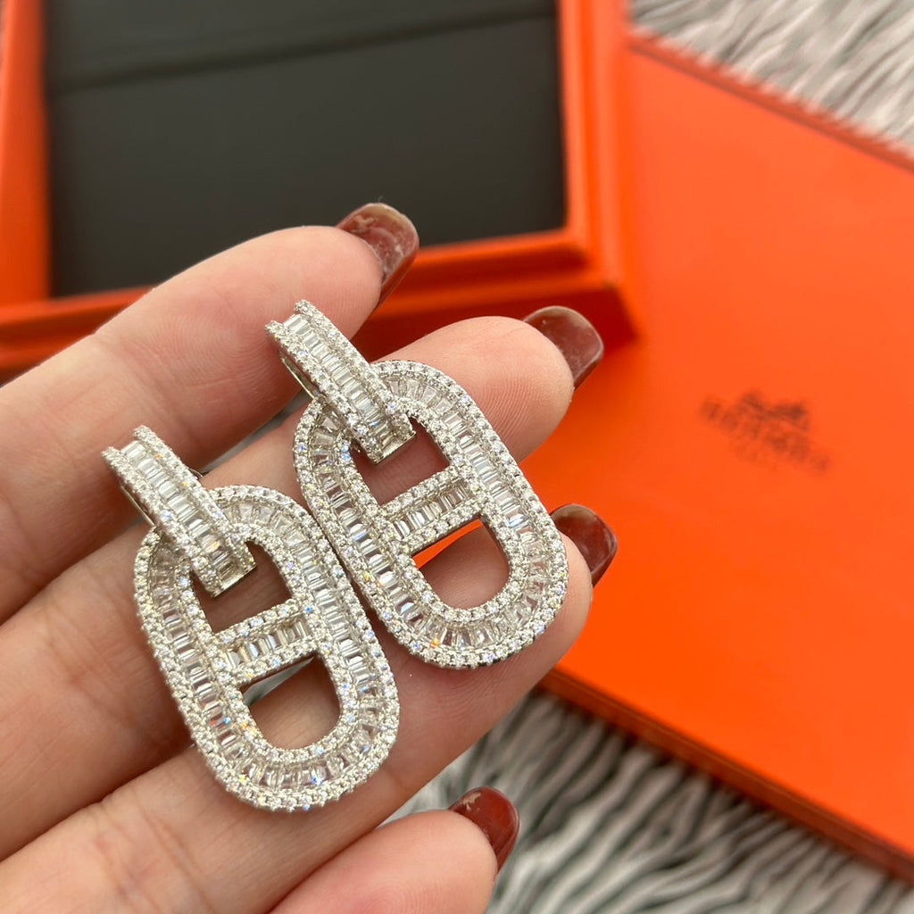 18K Diamonds Hermes Earrings
