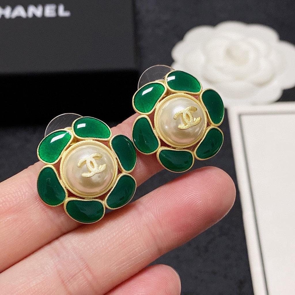 18K  Chanel Emerald Petals Earrings