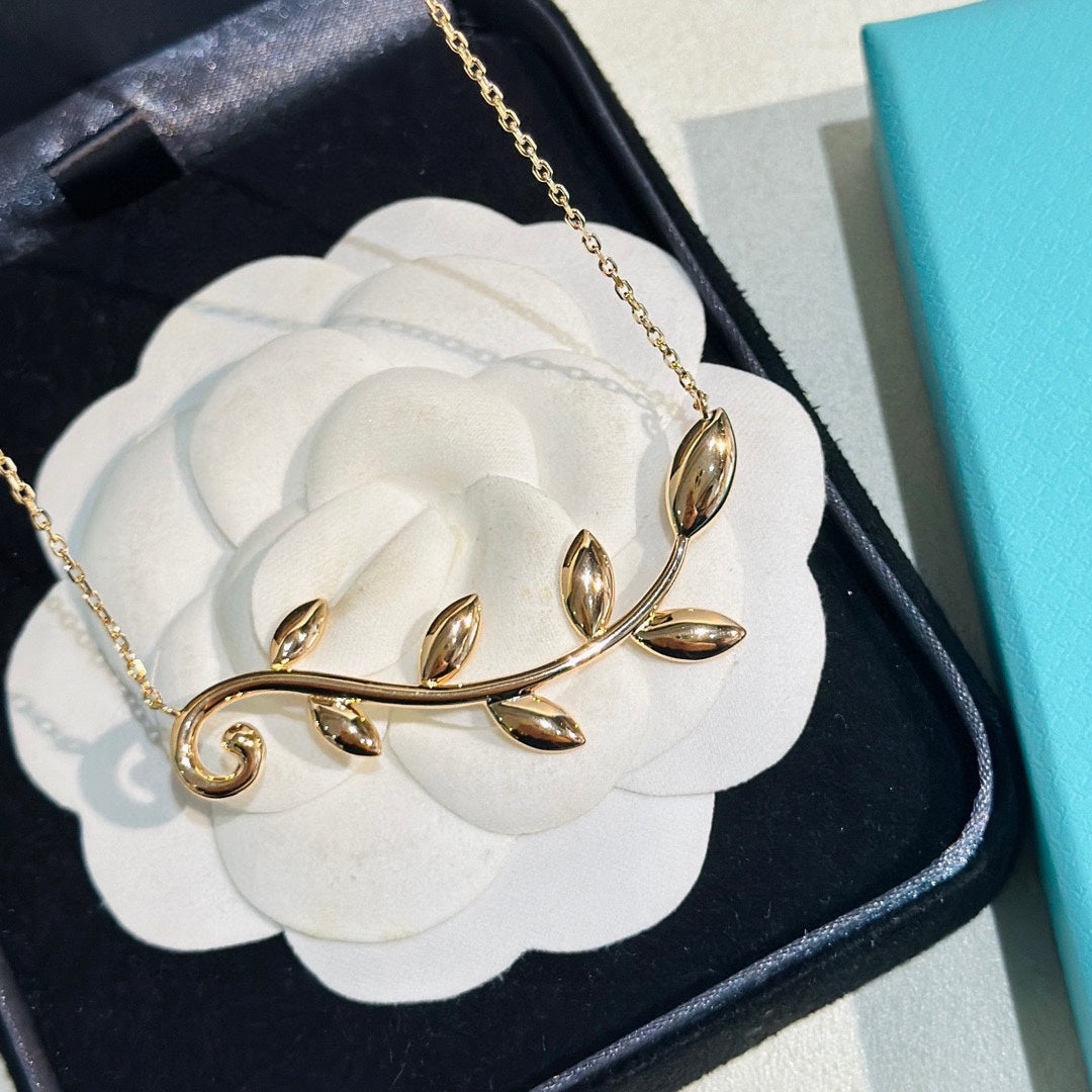 18K Tiffany Olive Leaf Vine Pendant Necklace