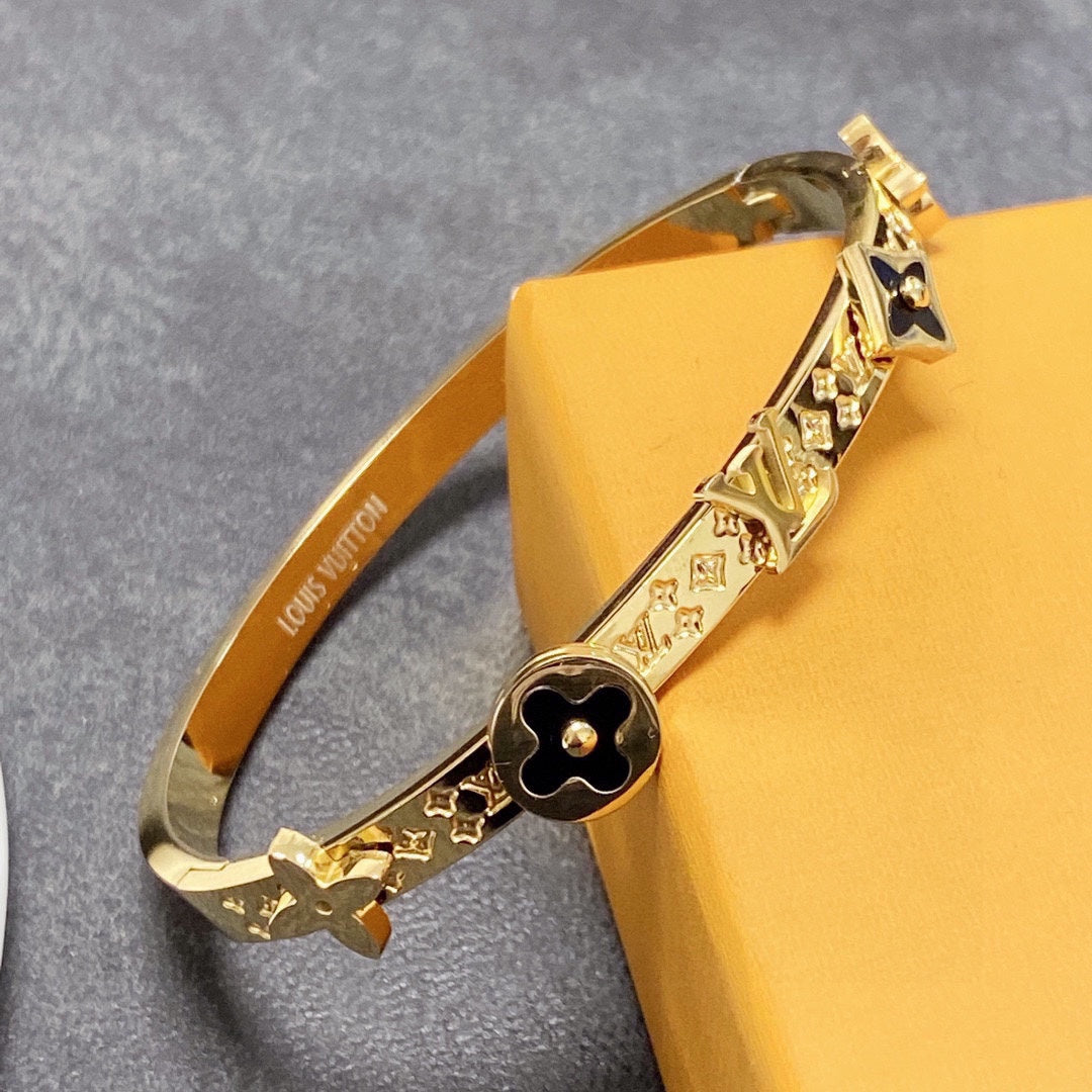 18K Louis Vuitton Idylle Blossom Bracelet