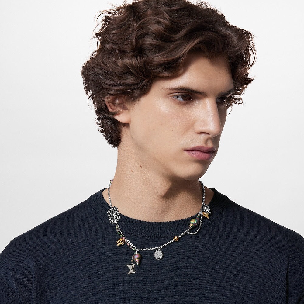 18K Louis Vuitton Shell Necklace