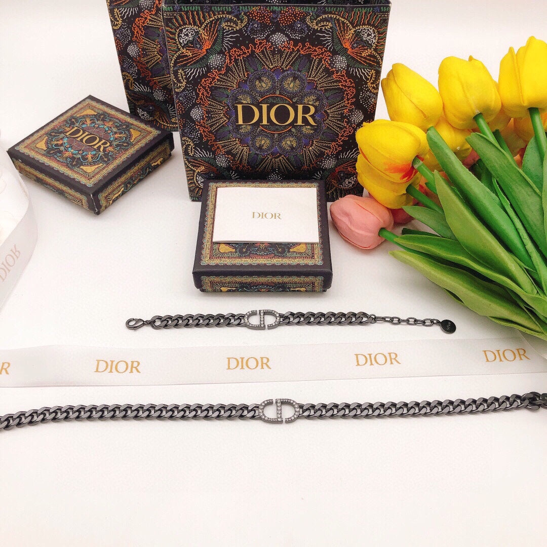 18K Dior 30 Montaigne Black Necklace