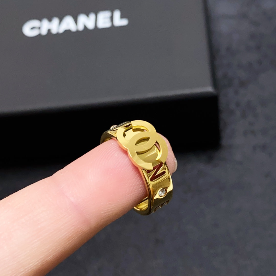 18K  Chanel Yellow Gold Ring