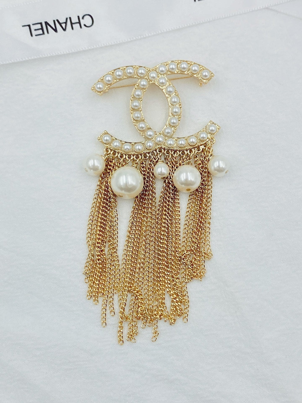 18K  Chanel Pearl Tassel Brooch