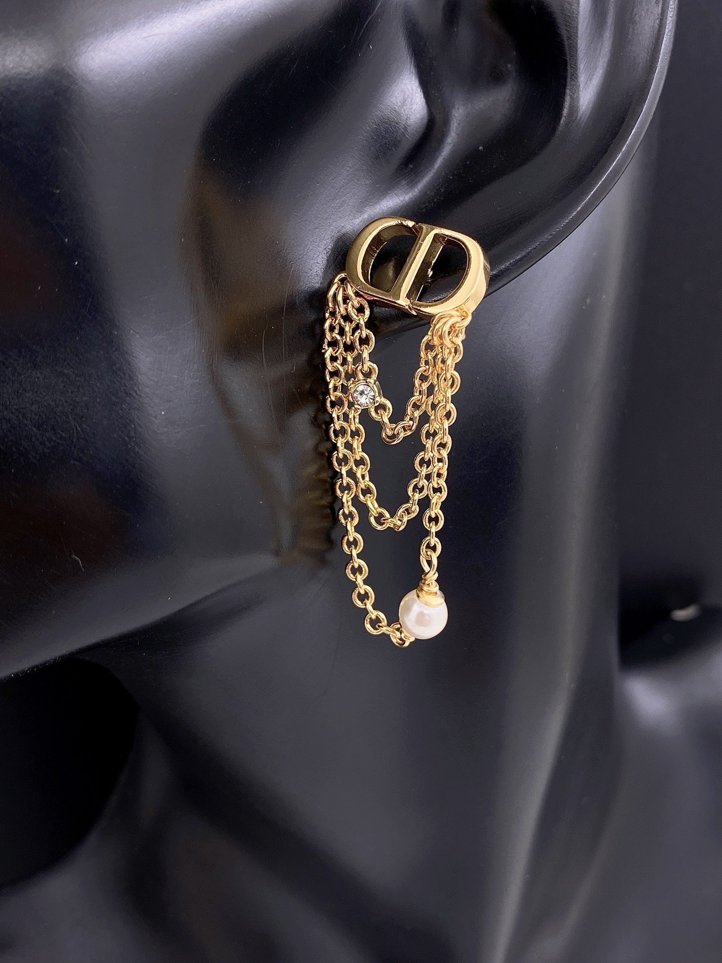 18K Dior Pearl Chain Earrings