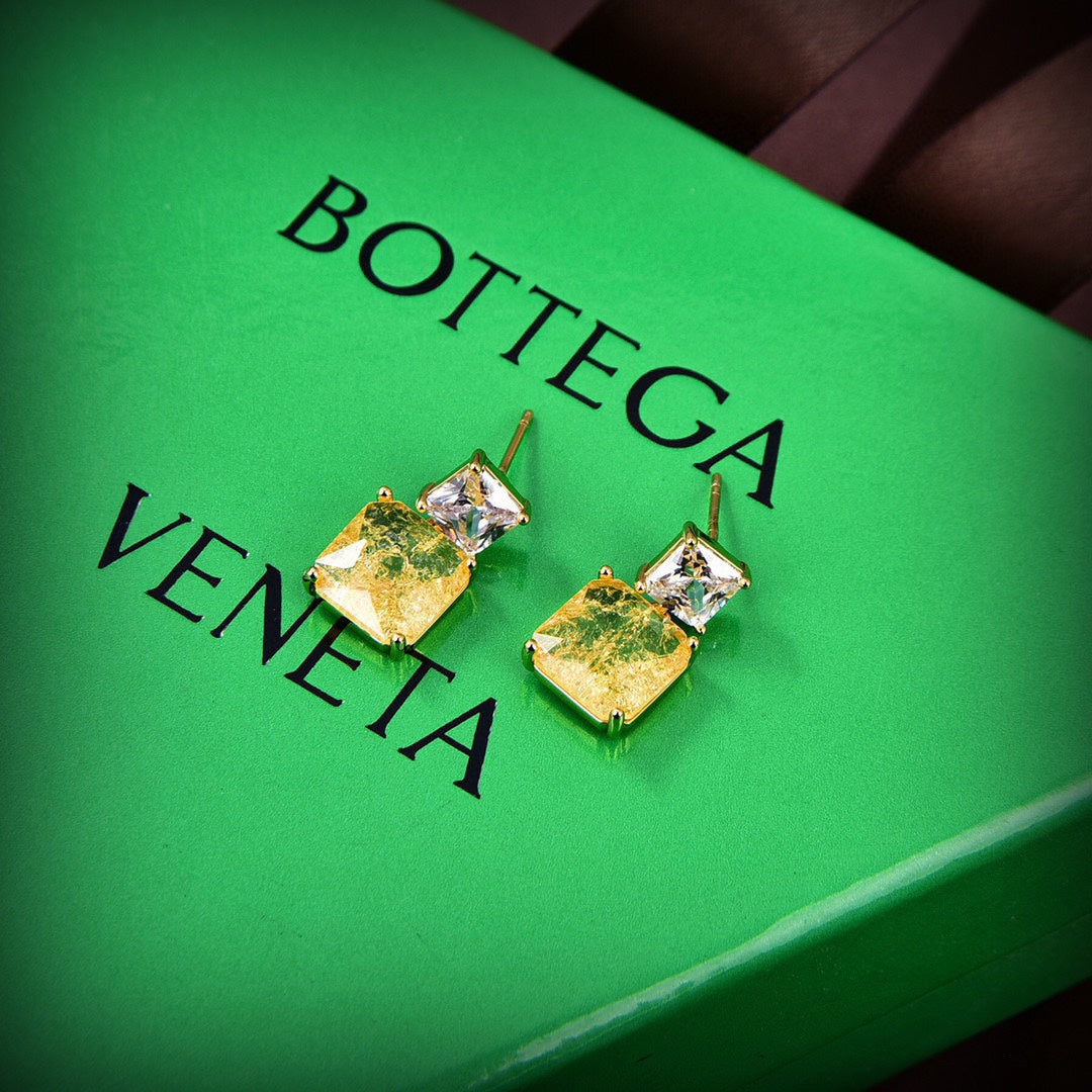 18K BVLGARI Crystals Earrings