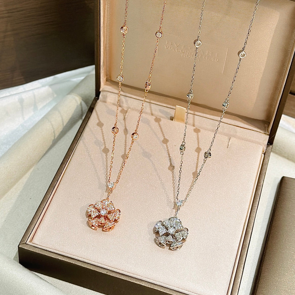 18K BVLGARI Dream Diamond Necklace