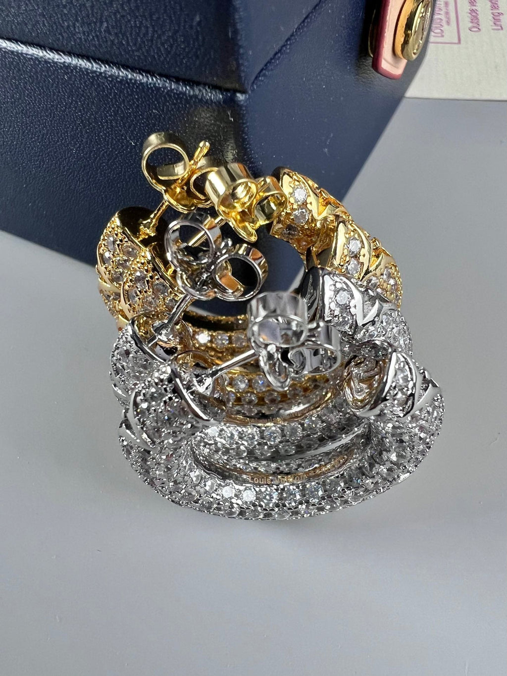 18K Louis Vuitton Circle Diamonds Earrings