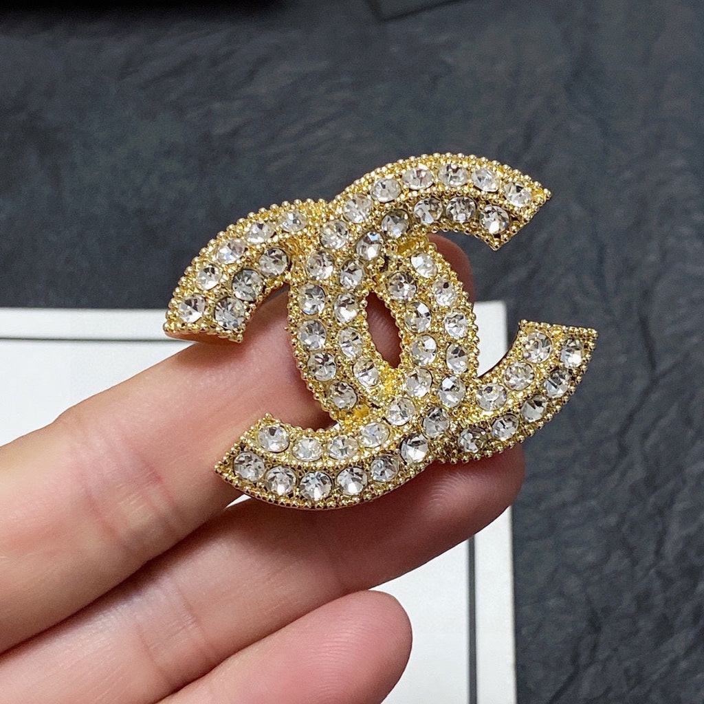 18K  Chanel Diamonds Brooch
