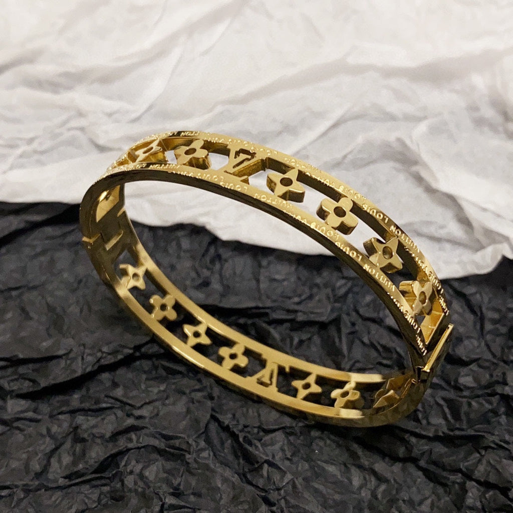 18K Louis Vuitton Crystal Hollow Bracelet