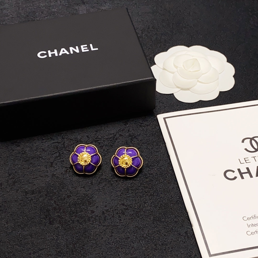 18K  Chanel Purple Flowers Earrings