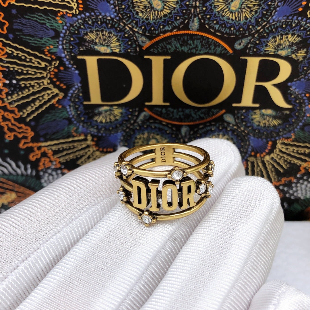 18K Dior Vintage Crystals Ring