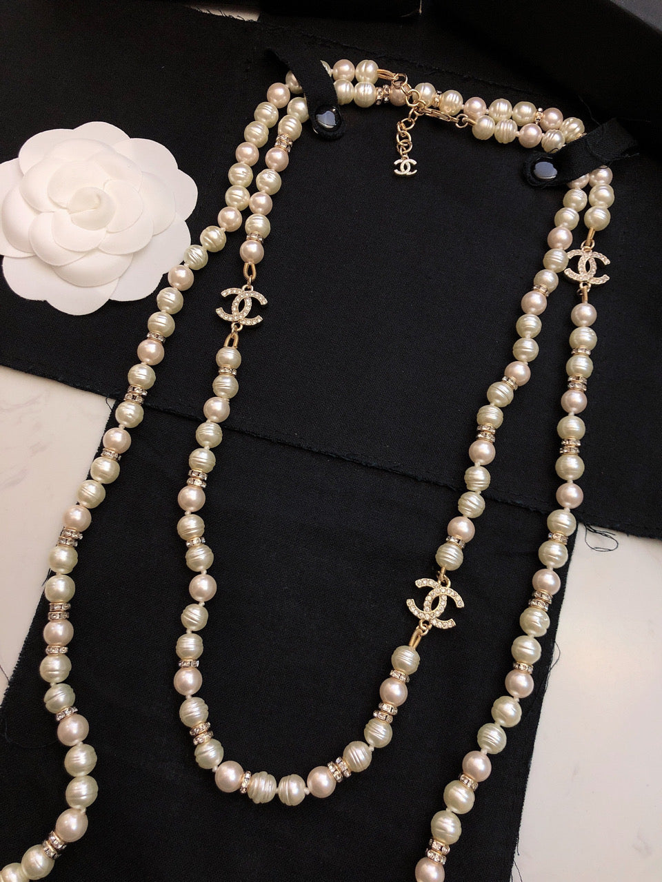 18K  Chanel Pearl Choker Necklace