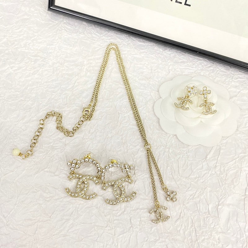18K  Chanel Diamond Earrings