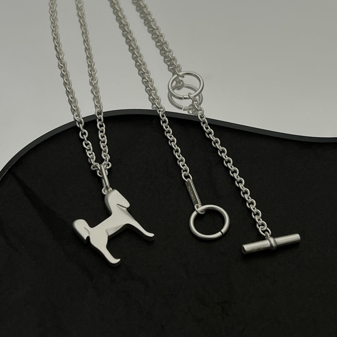 18K Panache Pendant Hermes Necklace