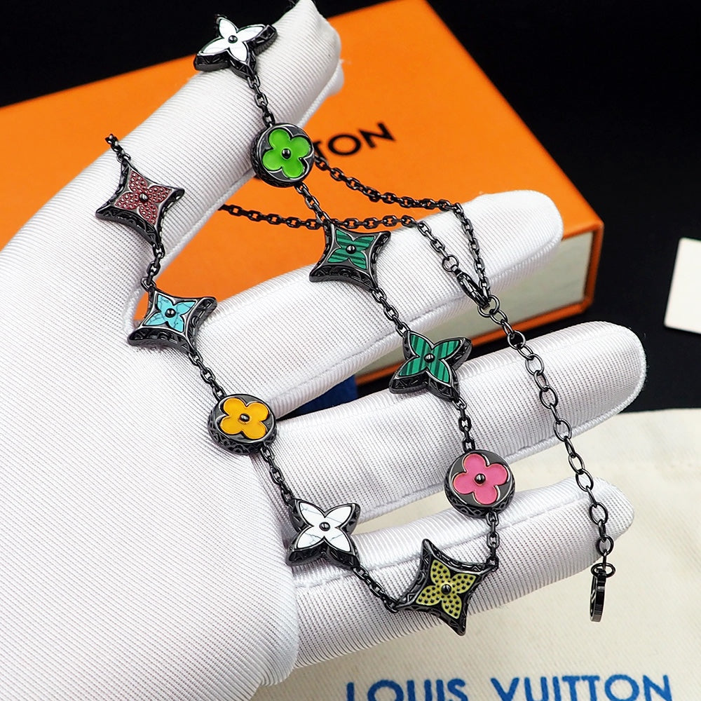 18K Louis Vuitton MNG Big Party Necklace