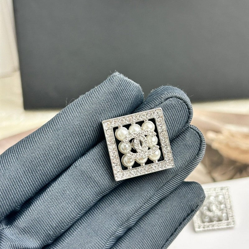 18K  Chanel Diamond & Pearl Square Earrings