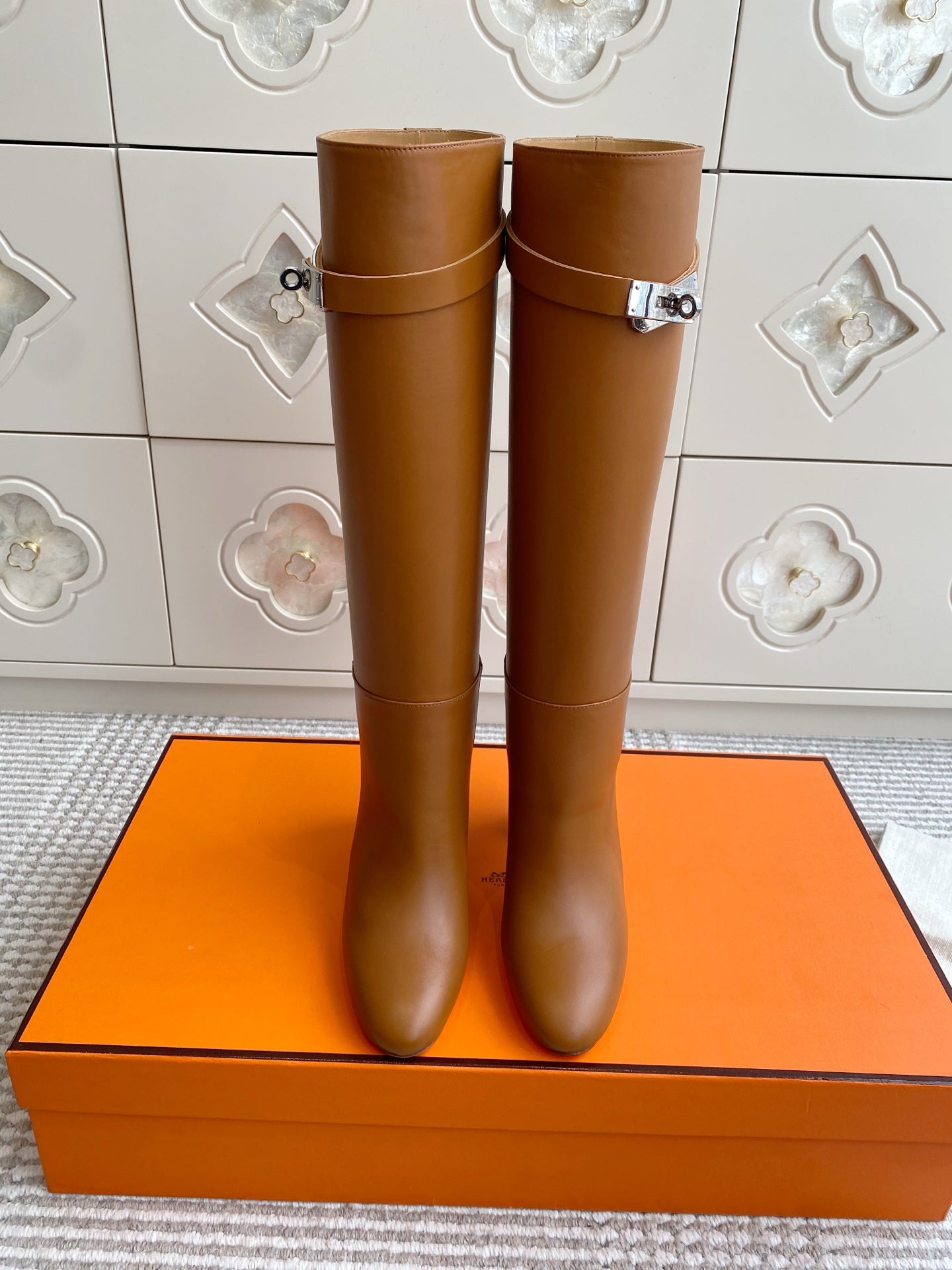 HERMES 25S TALL BOOTS 90 MM IN BROWN LAMBSKIN WITH SILVER HARDWARE