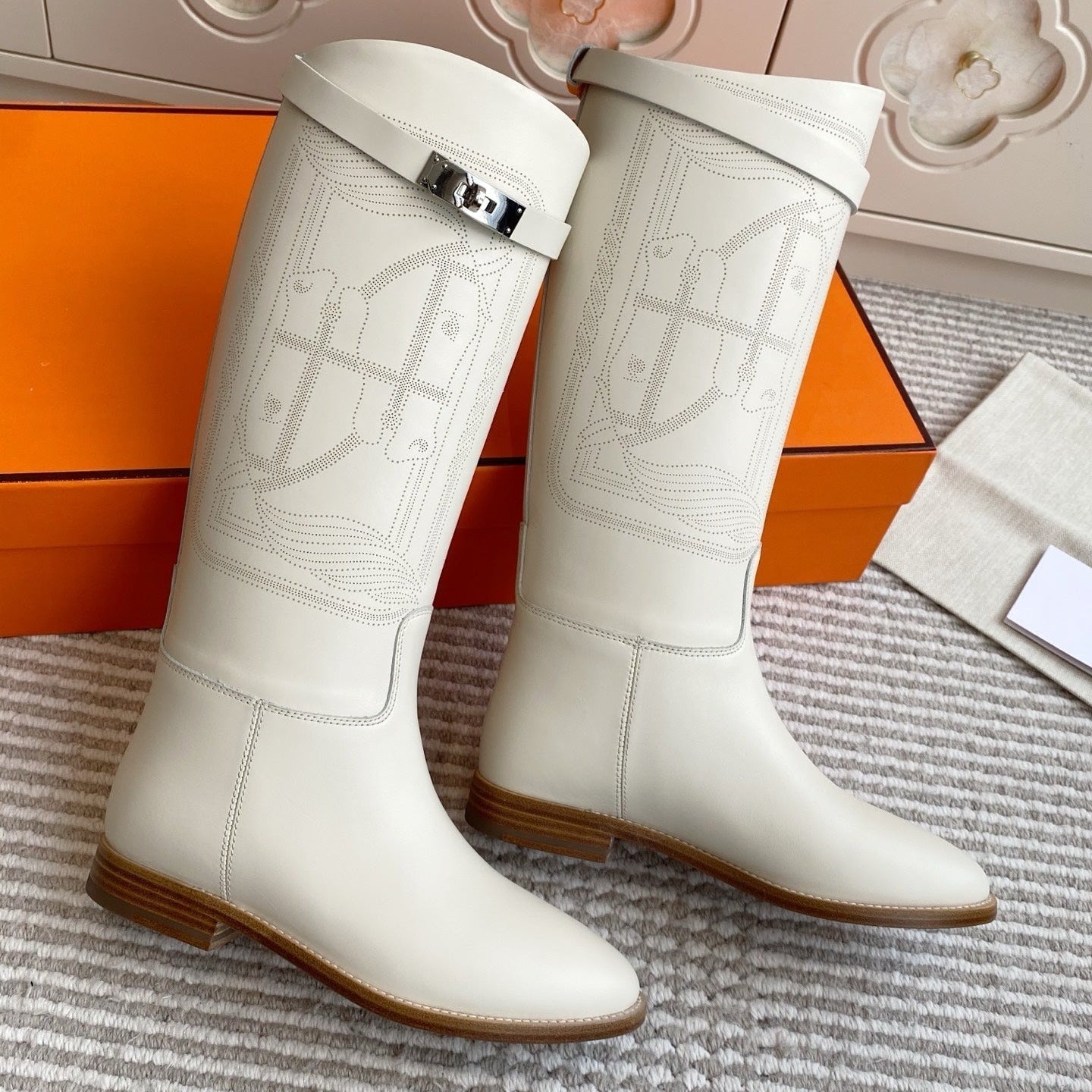 HERMES 25S JUMPING BOOTS IN WHITE LAMBSKIN WITH SILVER HARDWARE